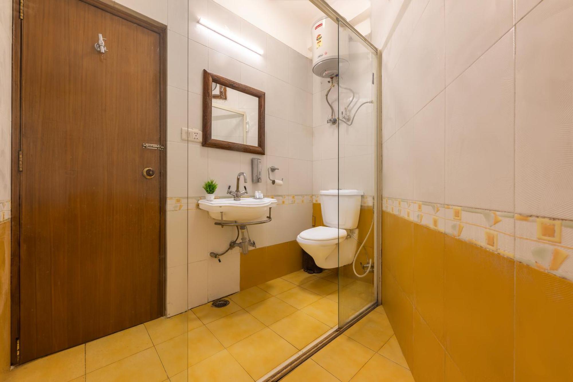 Wingait Inn - Hotel Near Mall Road Шимла Экстерьер фото
