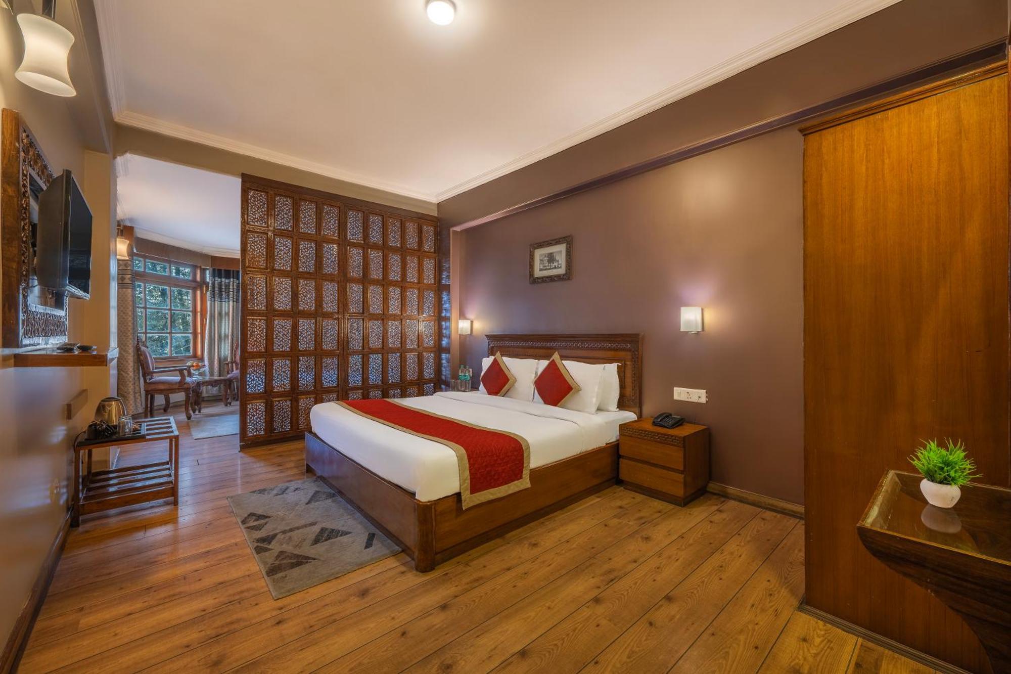 Wingait Inn - Hotel Near Mall Road Шимла Экстерьер фото